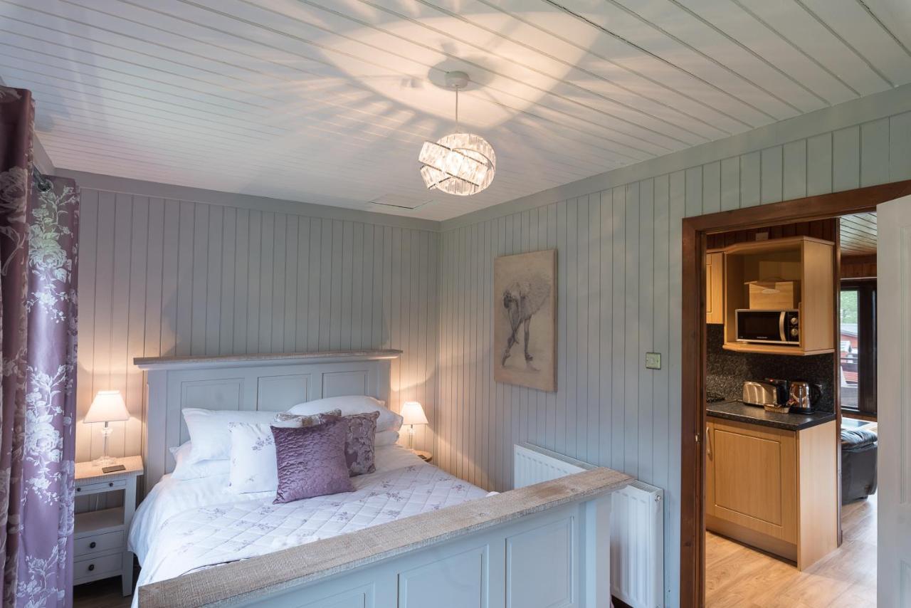 Bluebell Lodge 9 With Hot Tub Newton Stewart Bagian luar foto